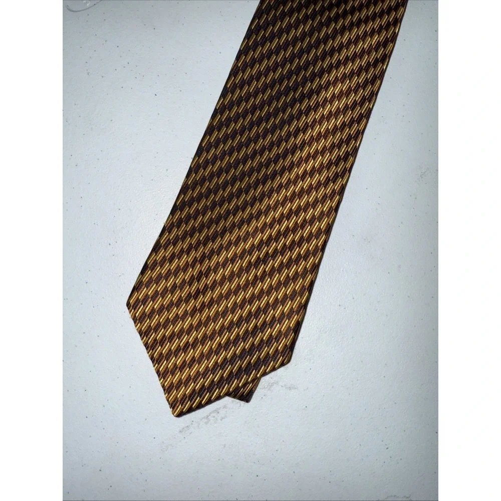 Jos. A. Bank Men's 100% Silk Tie Orange/Brown/Yellow‎ Geometric Pattern